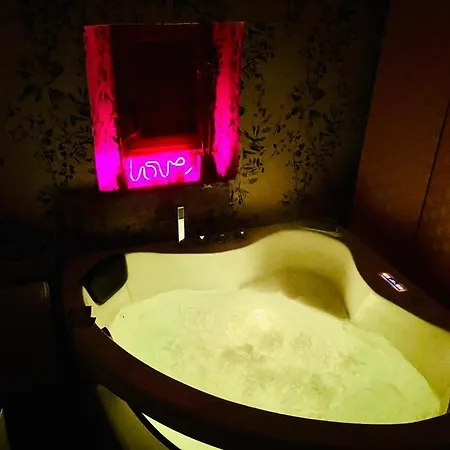 Maderavieja - Piscina & Jacuzzi Nyaraló